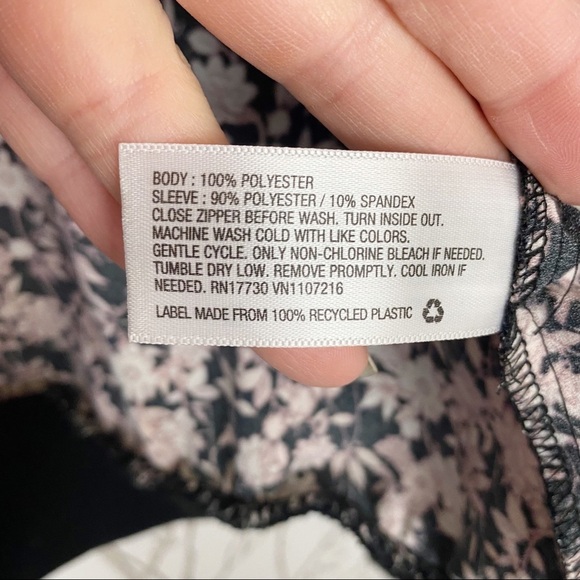 A NEW DAY BLACK Velvet Sleeve Cherry Blossom Bomber Jacket Zip-Up Medium - Picture 11 of 13